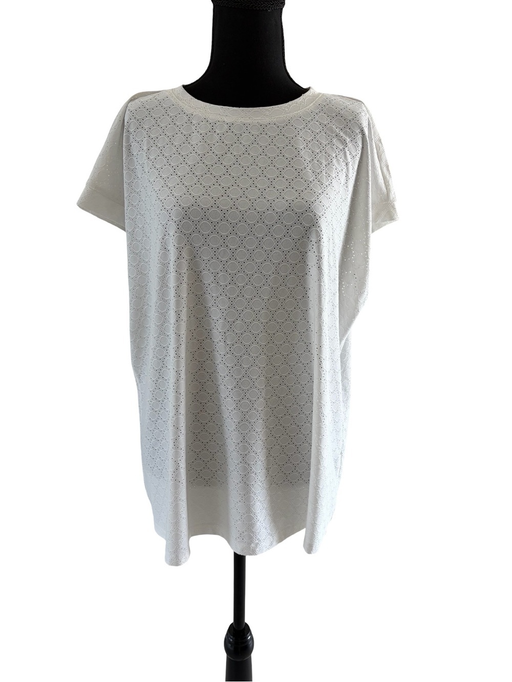 Women’s White Eyelet Short-Sleeve Top